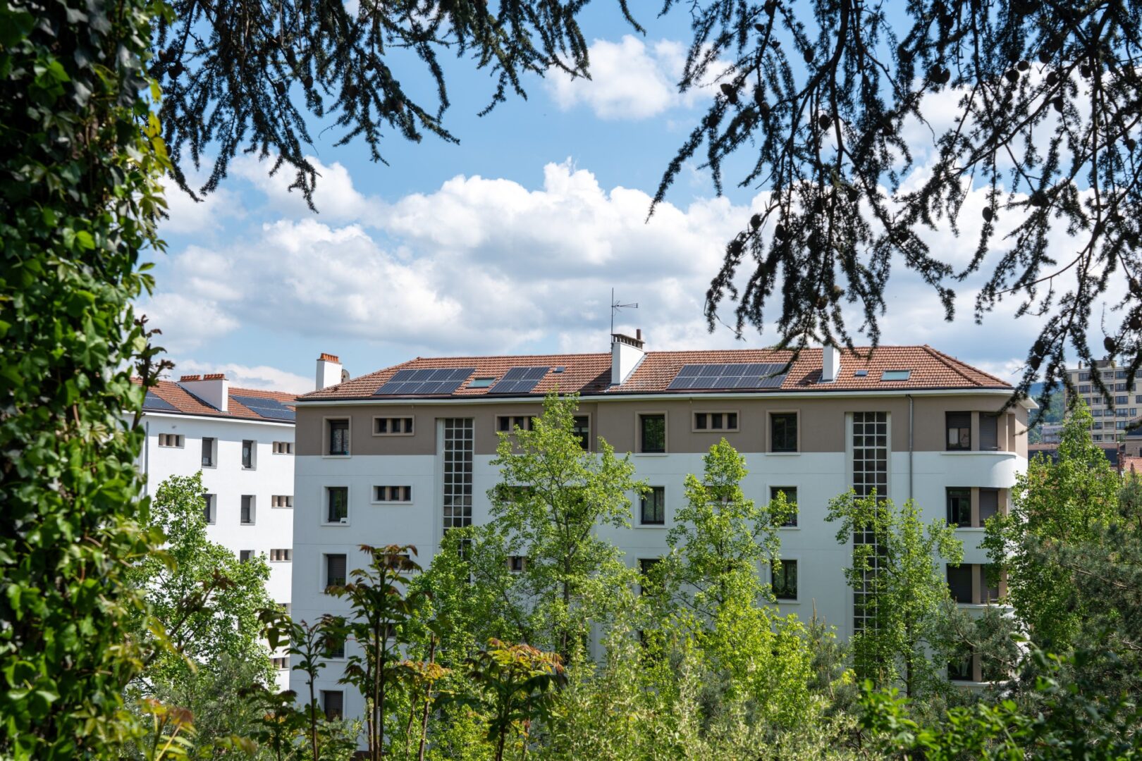 Réhabilitation de l’ensemble d’immeubles de 126 logements collectifs des «Fours Banaux»