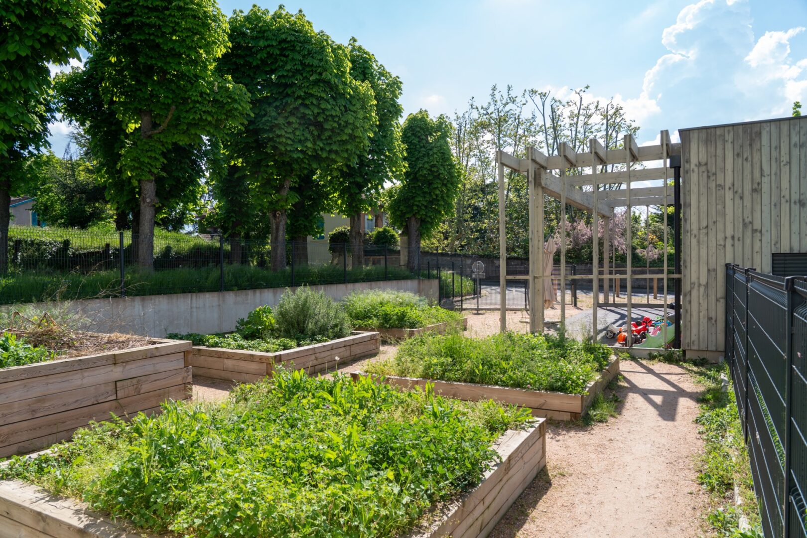 Construction d’une résidence seniors et d’une crèche à Châteauneuf, certifiées Passiv’Haus