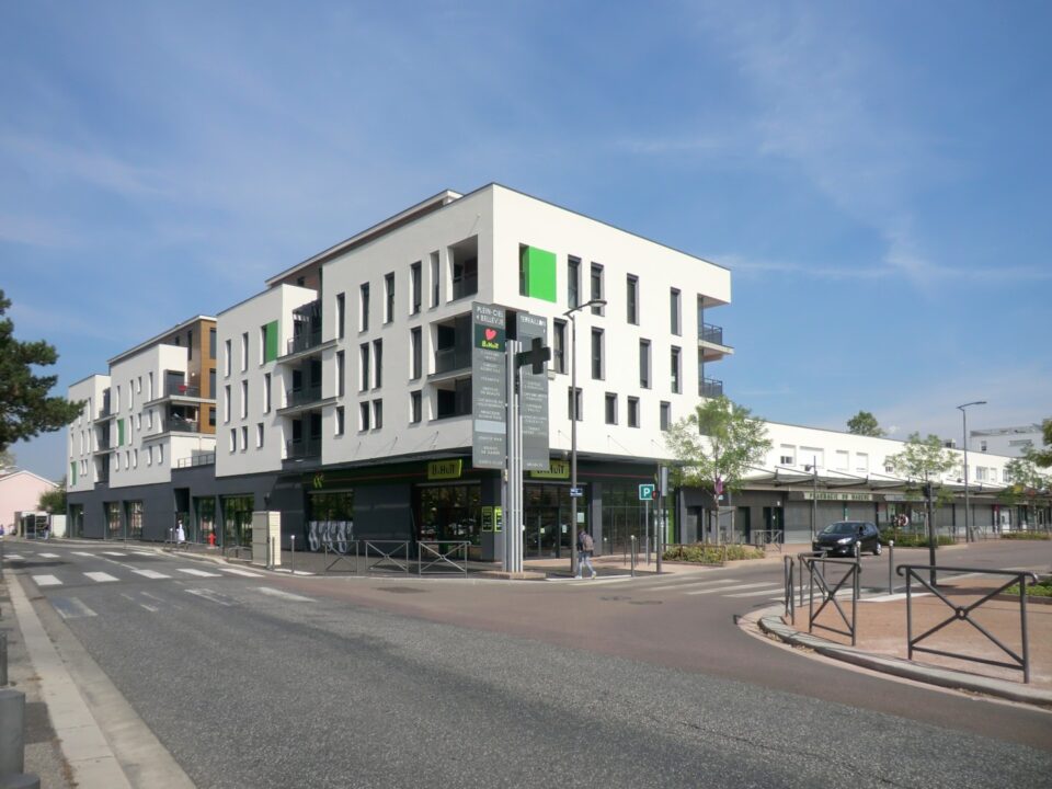 Lauréat – Construction de 33 logements, bureaux et commerces à Bron (69)